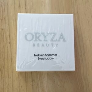 Oryza Beauty Nebula Shimmer Eyeshadow  Palette